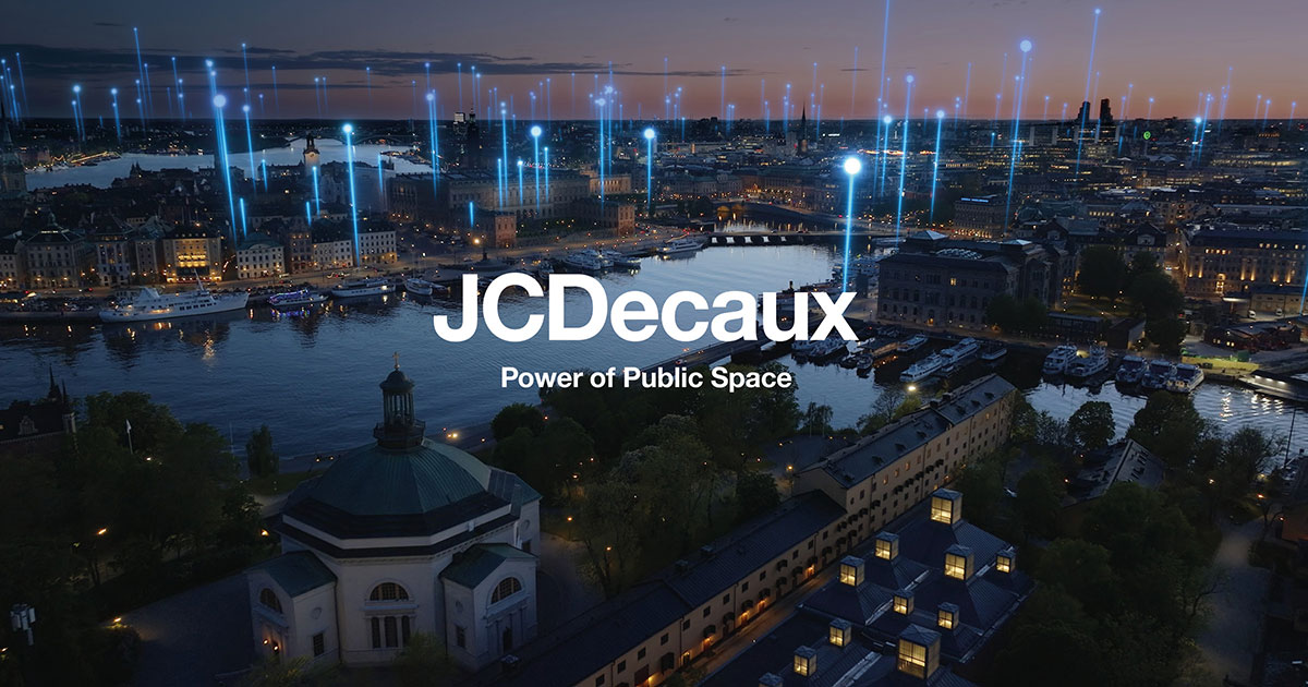 Team Members At JCDecaux